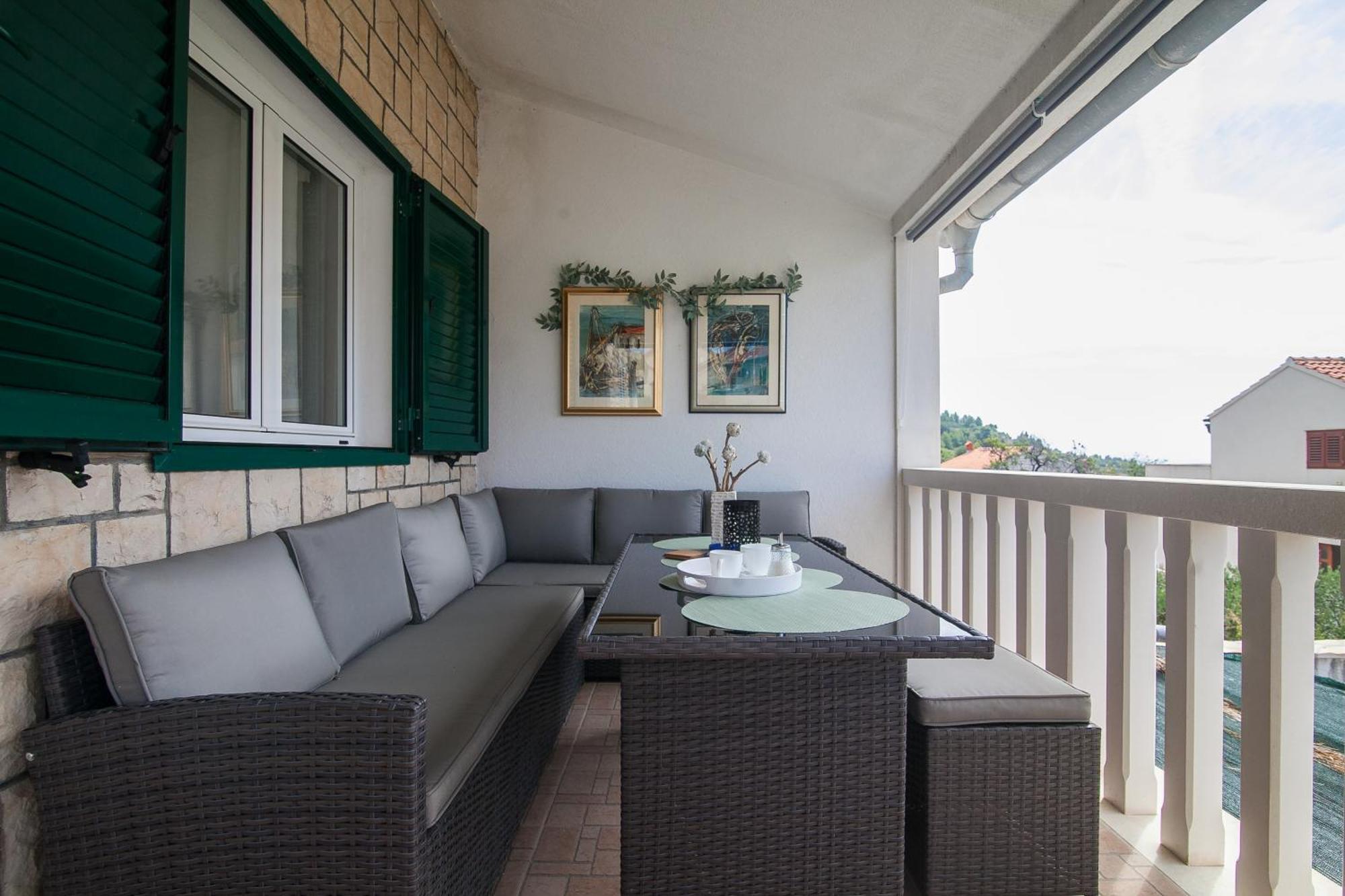 Family Apartments Brach بول المظهر الخارجي الصورة